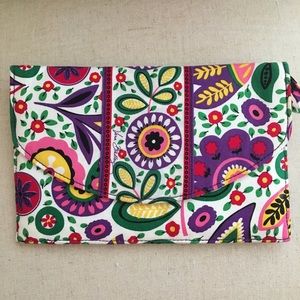 Vera Bradley clutch